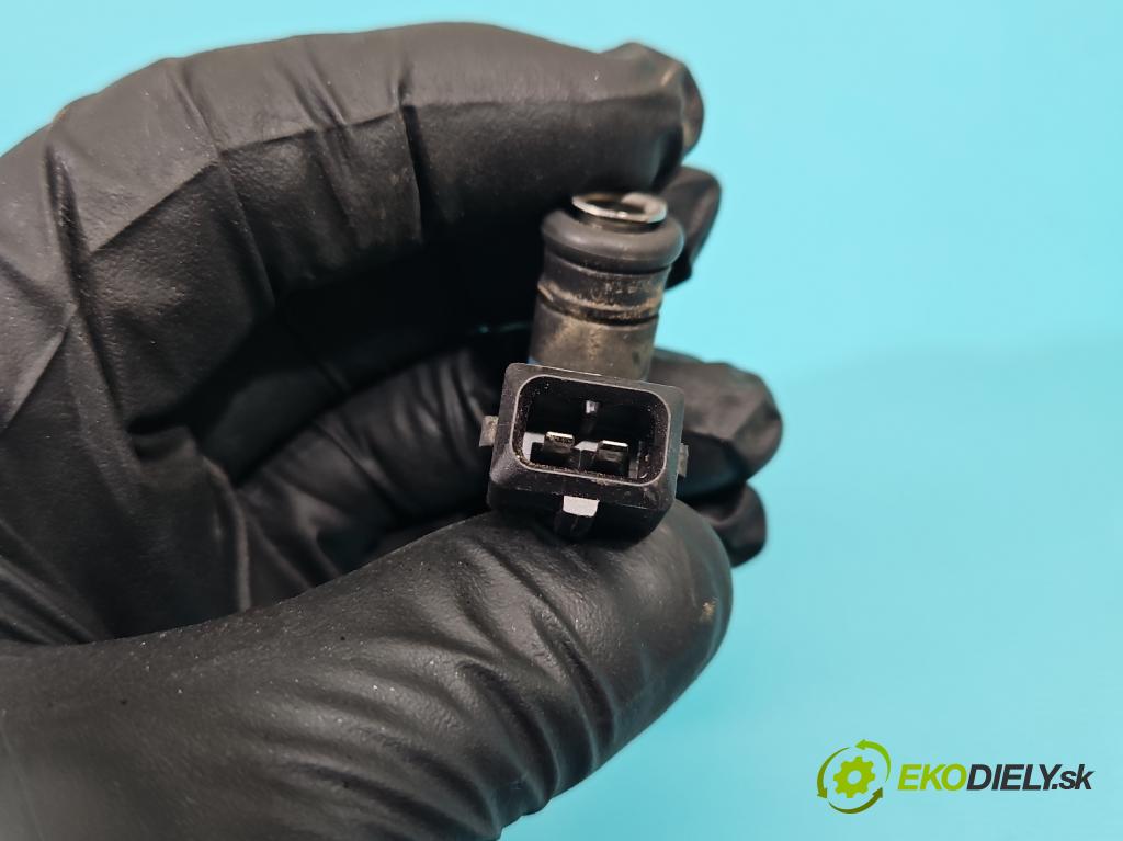 Fiat Doblo II 2010- 1.4 120 HP manual 88 kW 1368 cm3 5- vstrek 0280158330 (Vstrekovač paliva)