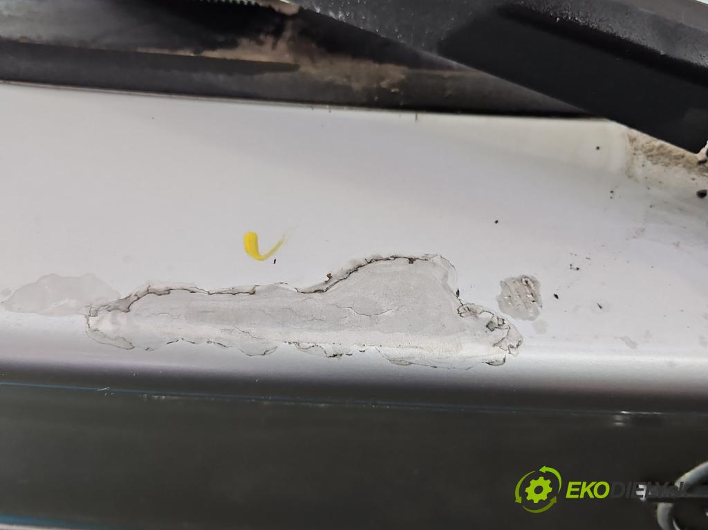 Opel Astra II 1998-2009 1.7 dtl 68 hp manual 50 kW 1700 cm3 5- zadní kufrové dveře  (Zadní kapota (kufr))