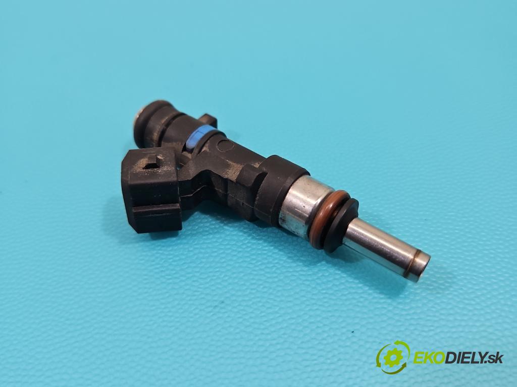 Fiat Doblo II 2010- 1.4 120 HP manual 88 kW 1368 cm3 5- vstrek 0280158330 (Vstrekovač paliva)