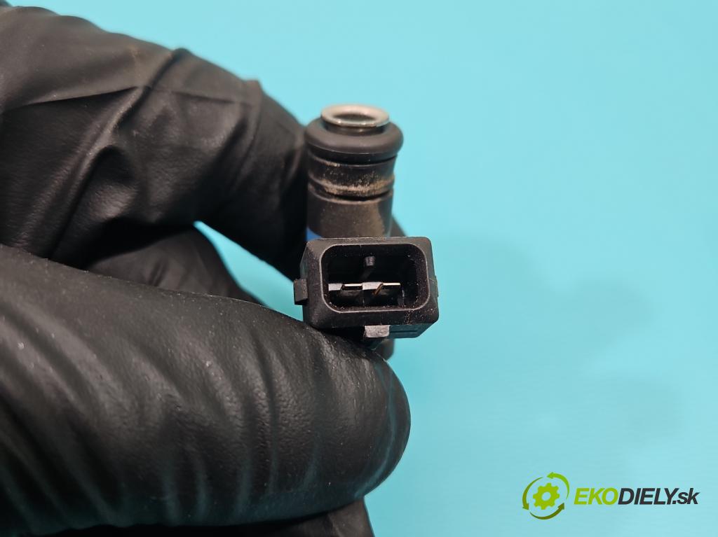 Fiat Doblo II 2010- 1.4 120 HP manual 88 kW 1368 cm3 5- vstrek 0280158330 (Vstrekovač paliva)