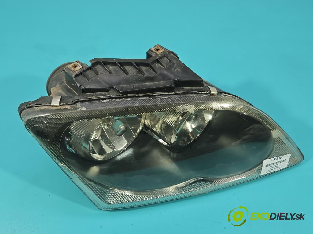 Chrysler Pacifica 3.5 V6 automatic 183 kW 3518 cm3 5- Reflektor: pravý  (Svetlo predné pravé)