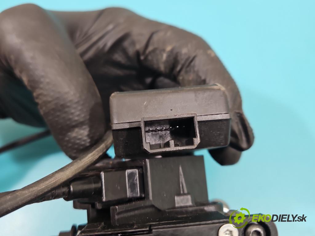 Chrysler Pacifica 3.5 V6 automatic 183 kW 3518 cm3 5- řídící jednotka motoru P05094106AB