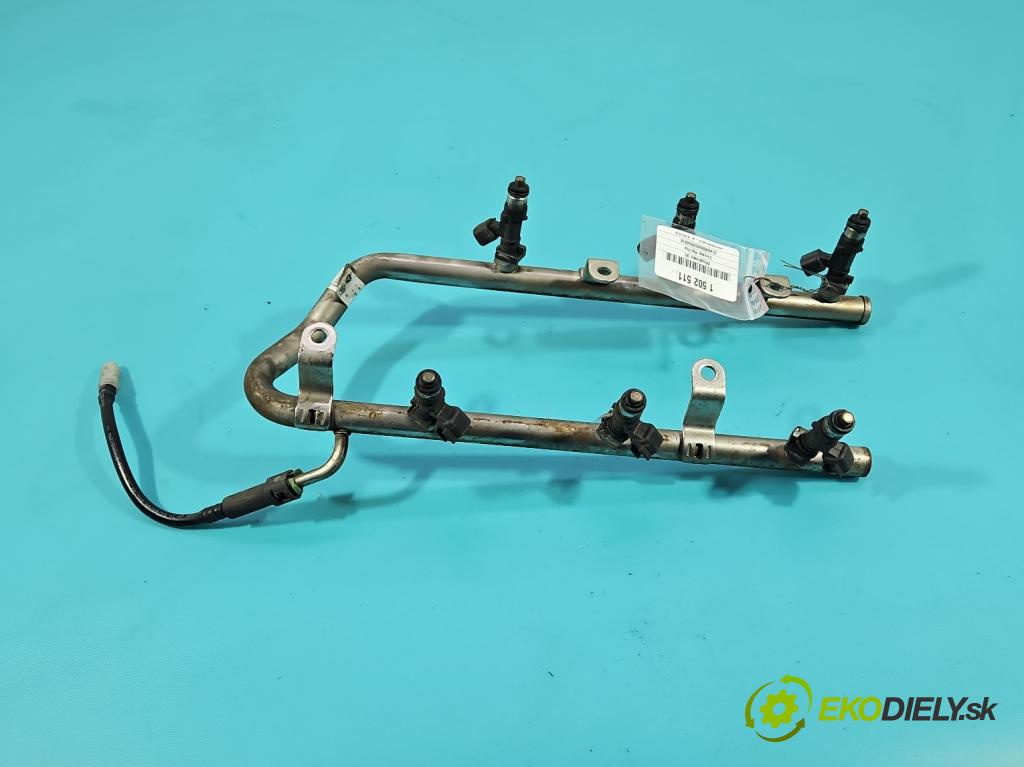 Chrysler Pacifica 3.5 V6 automatic 183 kW 3518 cm3 5- vstrek  (Vstrekovač paliva)