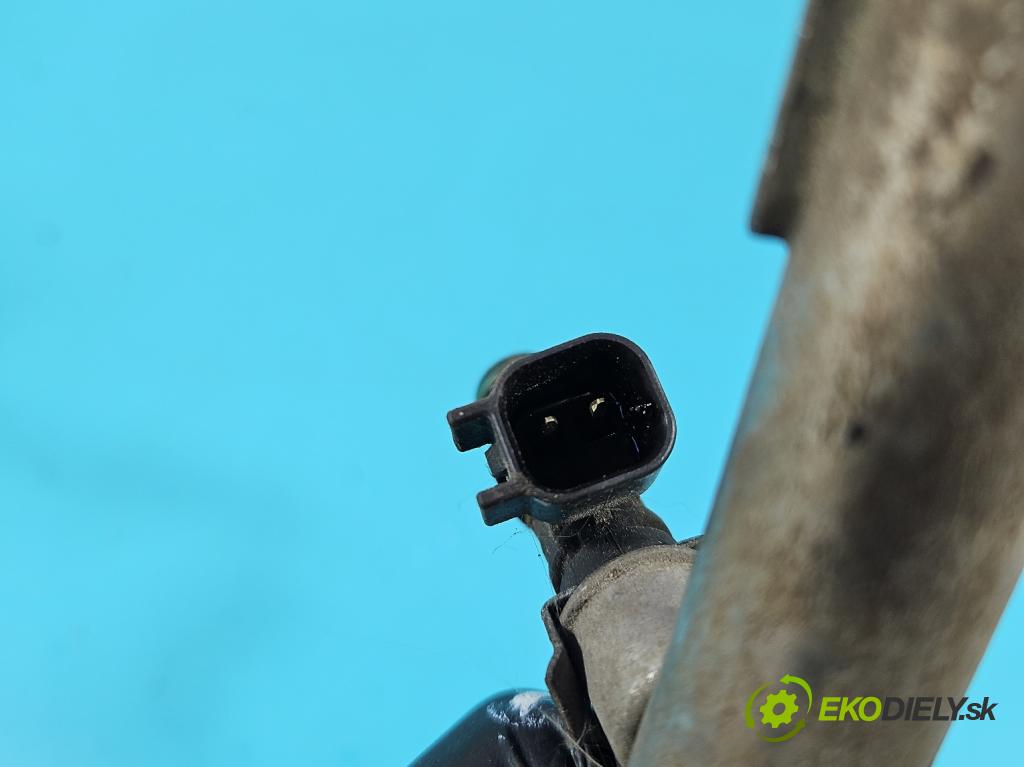 Chrysler Pacifica 3.5 V6 automatic 183 kW 3518 cm3 5- vstrek  (Vstrekovač paliva)