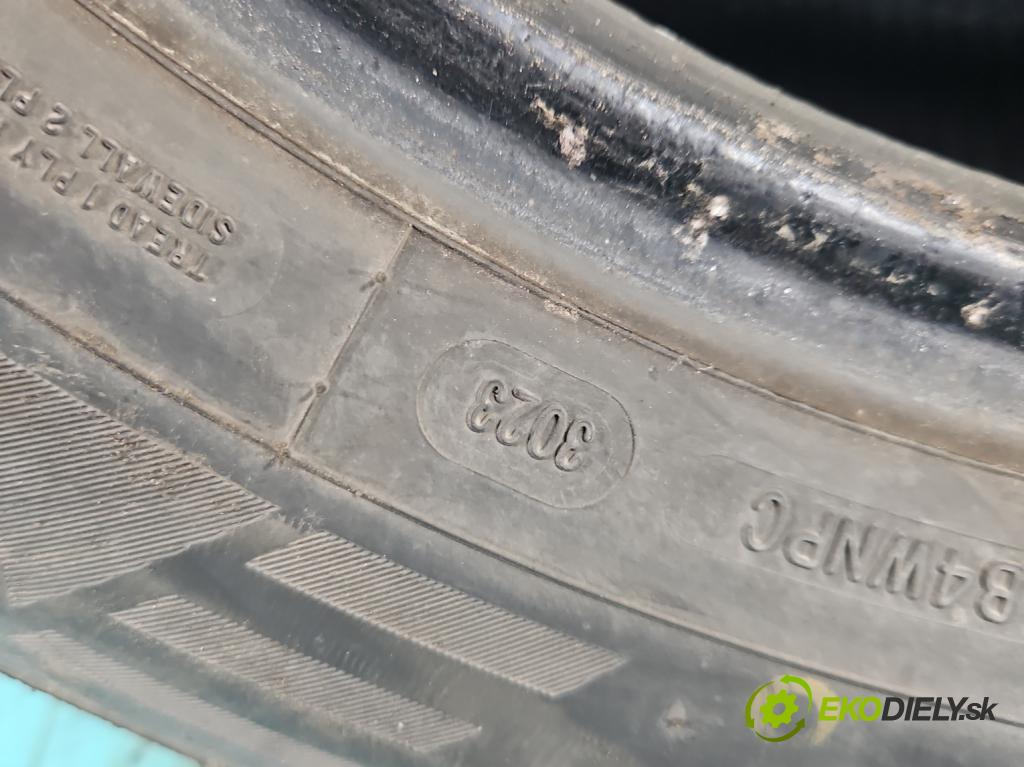 Chrysler Pacifica 3.5 V6 automatic 183 kW 3518 cm3 5- pneumatiky: zimní para