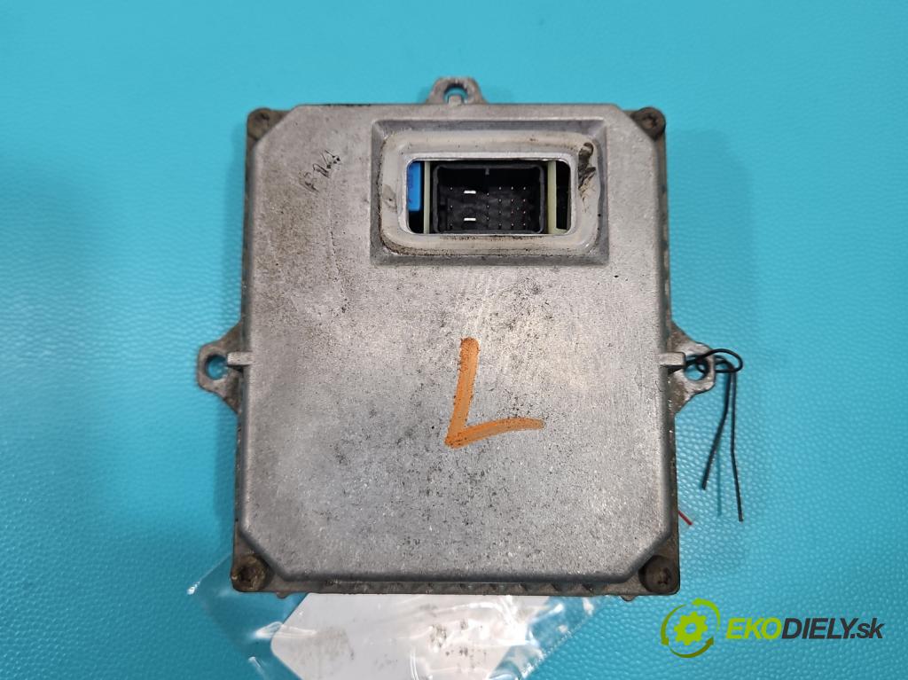 Mercedes C W203 2000-2007 2,2.0 cdi 143 HP automatic 105 kW 2148 cm3 3- střídač: xenon 1307329072 (Riadiaca jednotka xenónu)