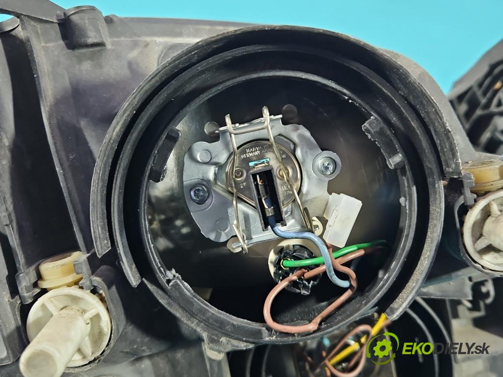 Opel Meriva A 2002-2010 1.8 16V 125 HP manual 92 kW 1796 cm3 5- Reflektor: ľavý  (Kľučka dverí ostatné)