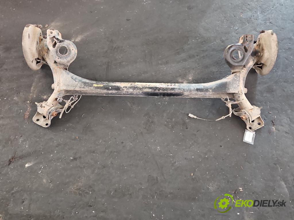 Peugeot 308 I 2007-2013 1.4 16V 98 hp manual 72 kW 1397 cm3 5- zadní výztuha  (Zadní výztuha)