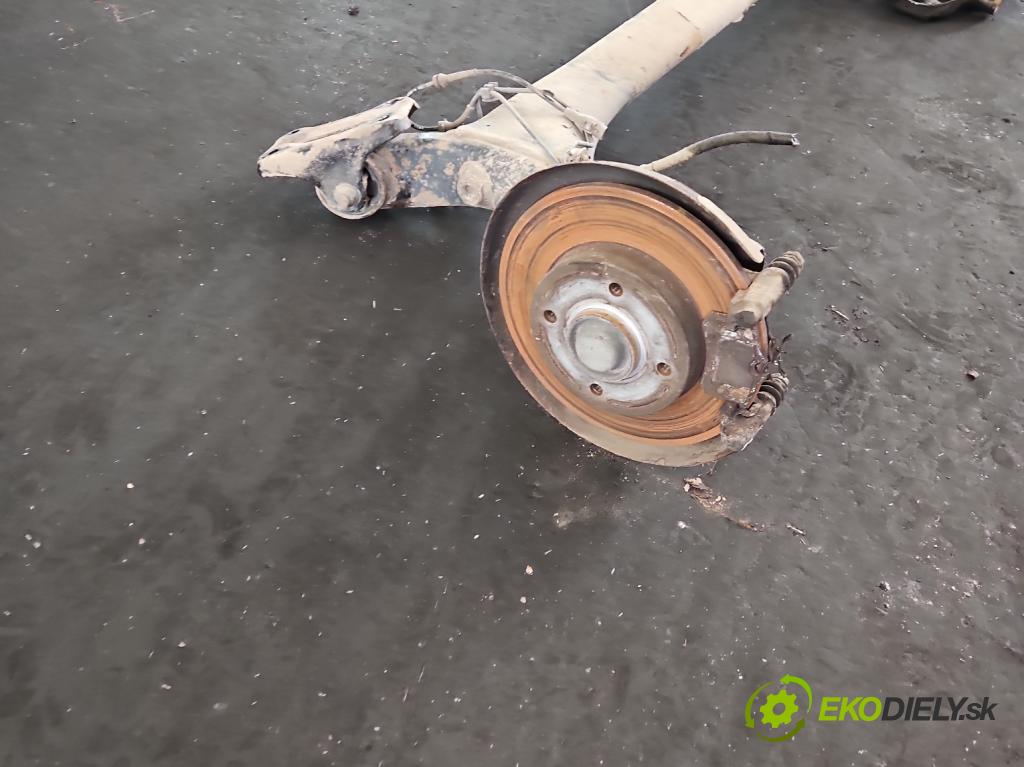 Peugeot 308 I 2007-2013 1.4 16V 98 hp manual 72 kW 1397 cm3 5- zadní výztuha  (Zadní výztuha)