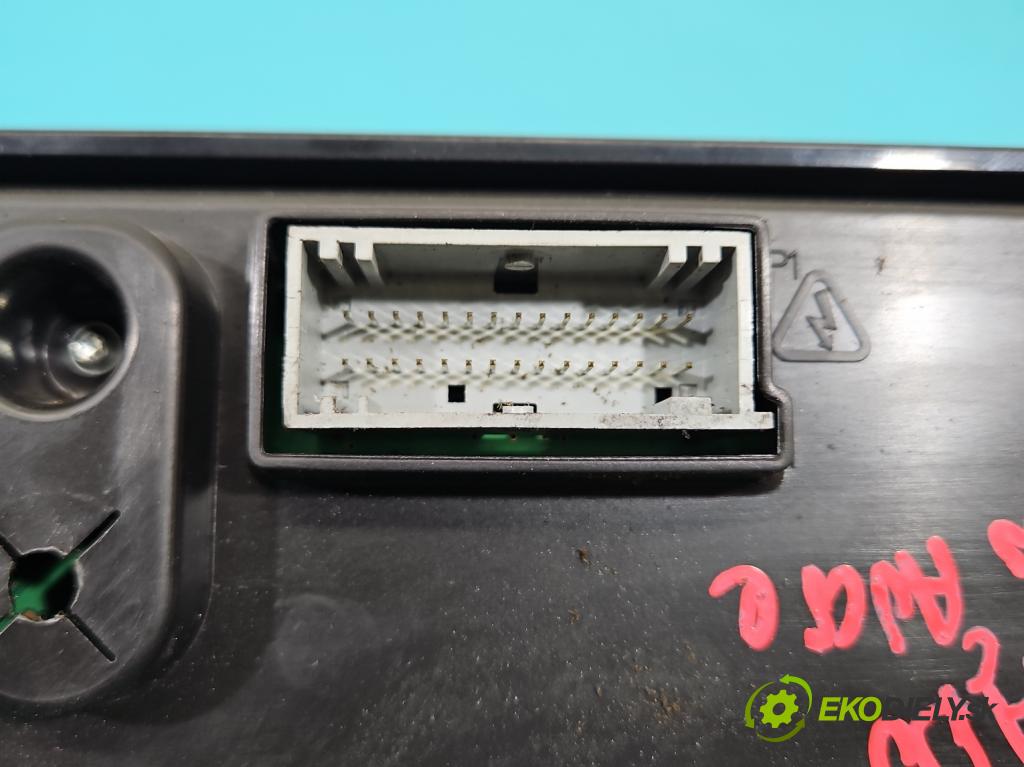 Renault Espace IV 2003-2014 2.0 dci 173KM manual 127 kW 1995 cm3 5- prístrojovka/ budíky P8200726188-A (Prístrojová doska)