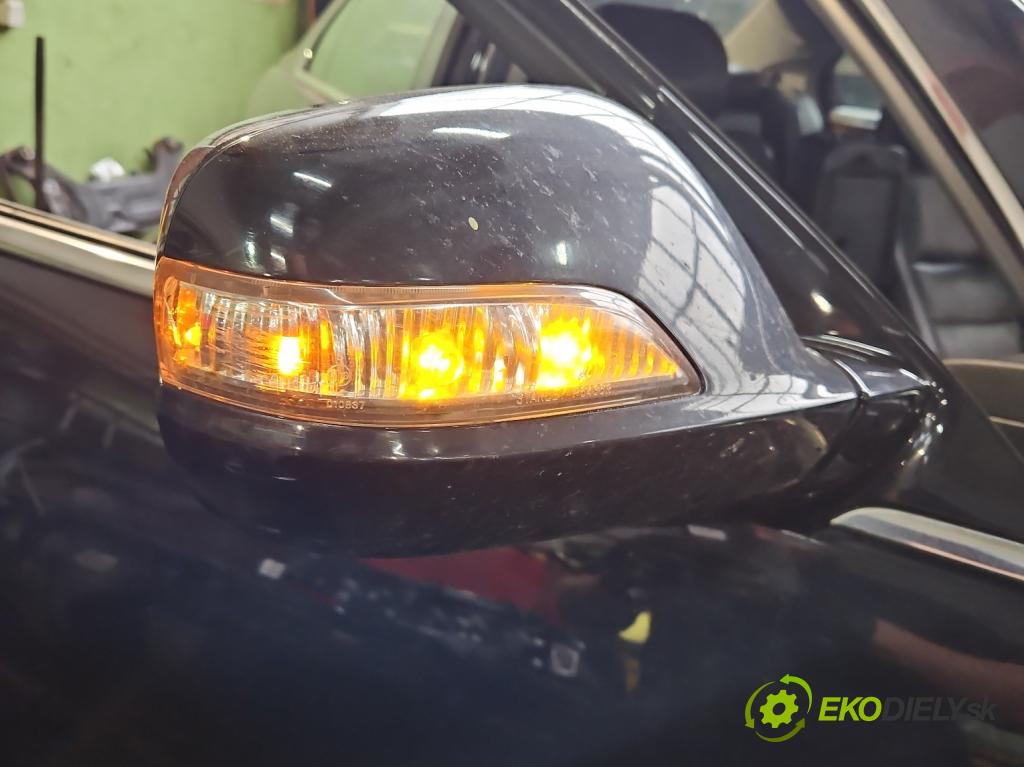 Honda Legend IV 2004-2012 3.5 V6 295KM automatic 217 kW 3471 cm3 4- zpětné zrcátko pravé  (Klika dveří ostatní)