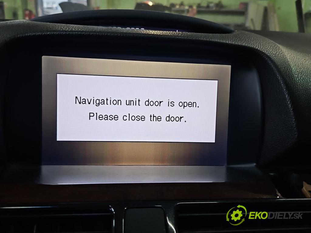 Honda Legend IV 2004-2012 3.5 V6 295HP automatic 217 kW 3471 cm3 4- Zobrazit: 39810-SJA-E021-M1 (Prístrojová doska)