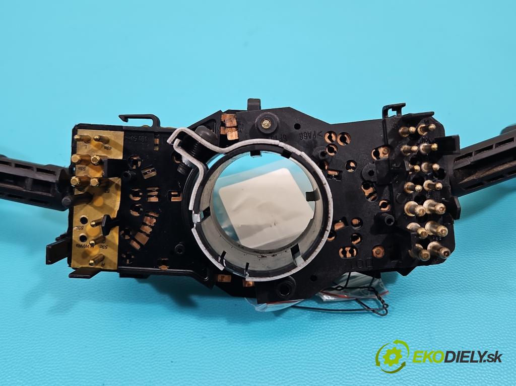 Audi A4 B5 1994-2001 1.9 tdi 90 HP manual 66 kW 1896 cm3 4- prepínač komplex: 400953513 (Prepínacie páčky pod volantom)