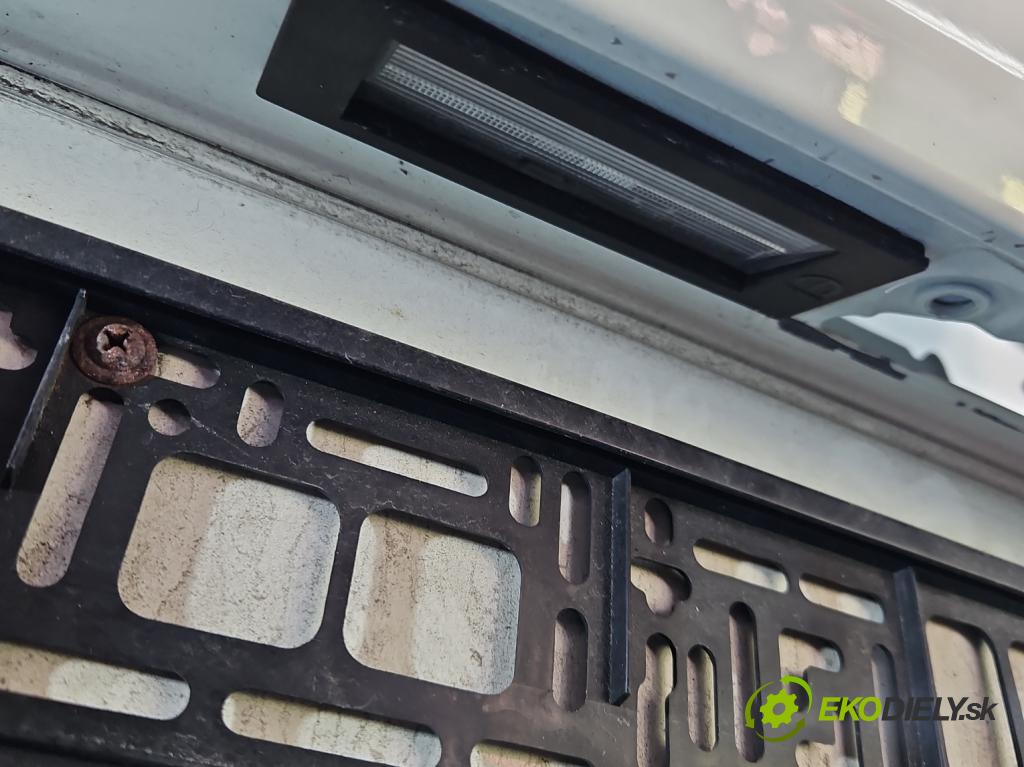 Fiat Tipo II 2015- 1.0 T (46349385) 100 hp manual 73,3 kW 999 cm3 5- zadní kufrové dveře  (Zadní kapota (kufr))