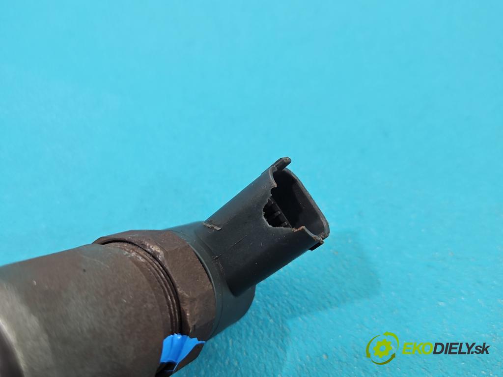 Opel Corsa C 2000-2006 1.3 cdti 69KM manual 51 kW 1248 cm3 3- vstrek 0445110183 (Vstrekovač paliva)