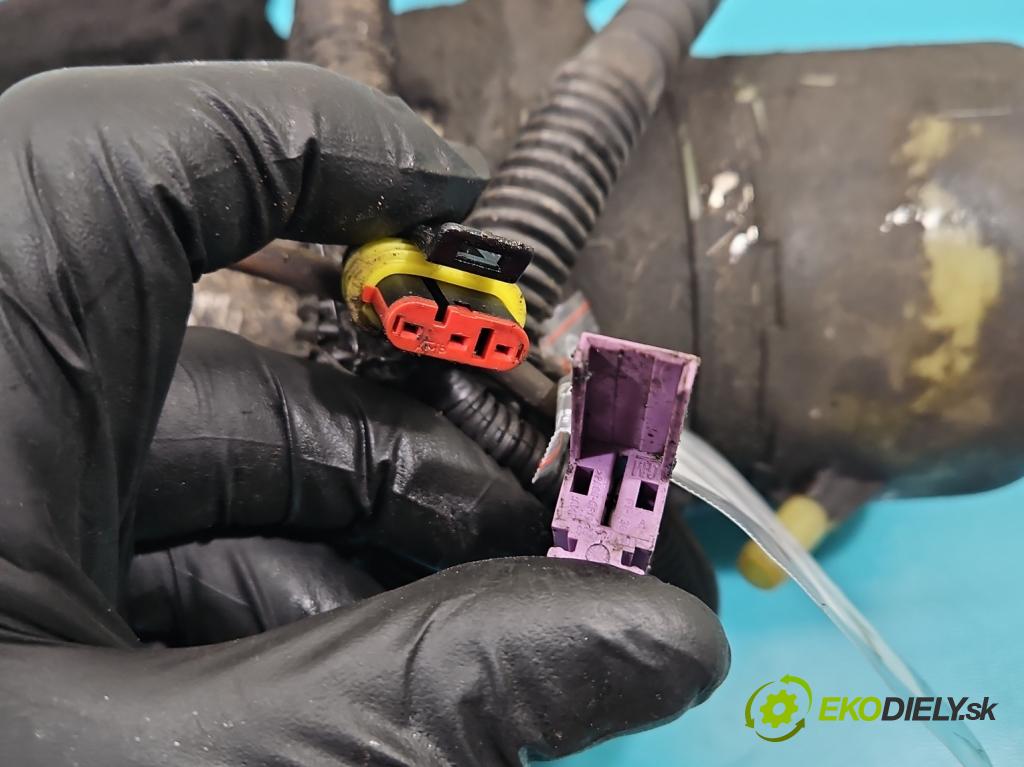 Opel Zafira A 1999-2005 2.0 dti 101 hp manual 74 kW 1995 cm3 5- čerpadlo posilovač  (Servočerpadlo)