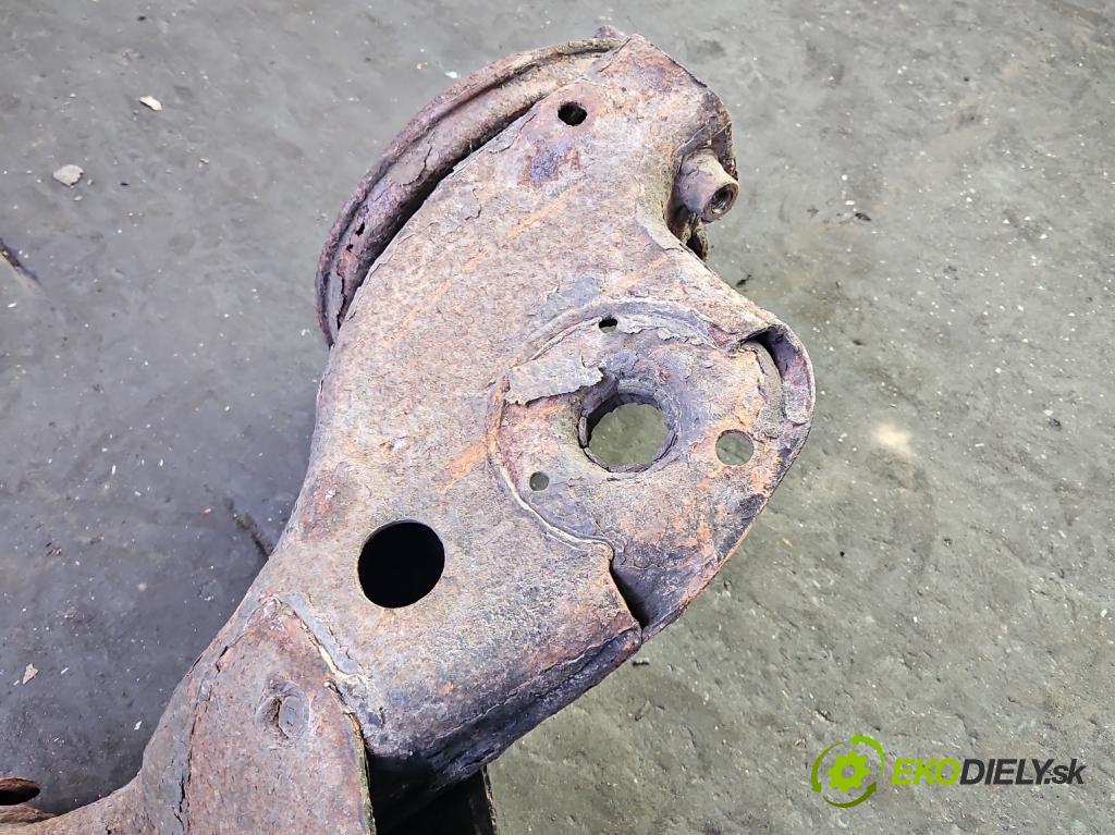 Fiat Stilo 1.9 jtd 116 hp manual 85 kW 1910 cm3 3- zadní výztuha  (Zadní výztuha)