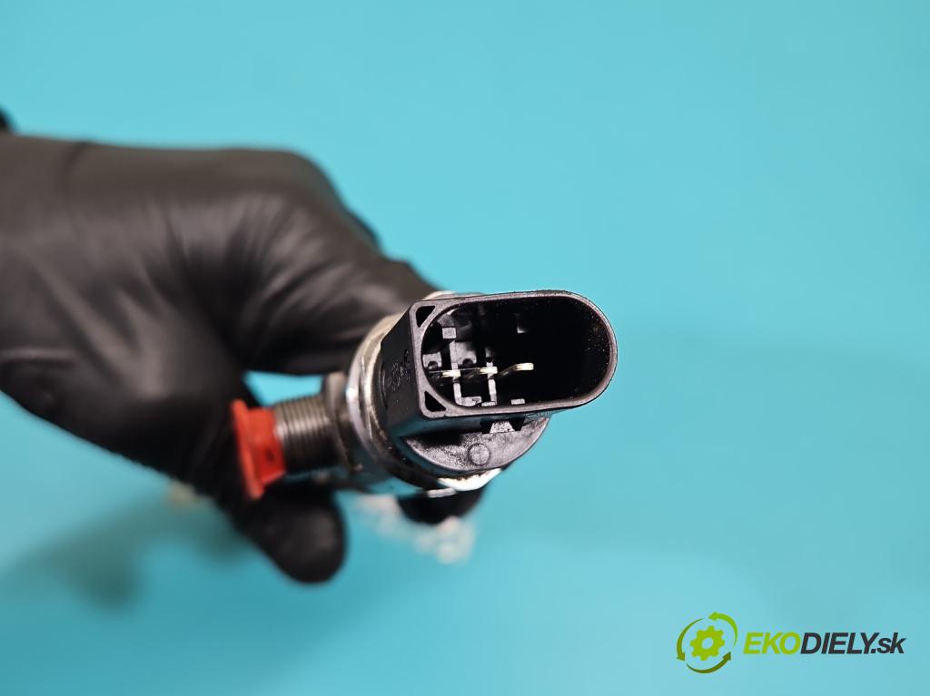 Bmw X1 E84 2009-2015 2.0d 143 HP automatic 105 kW 1995 cm3 5- lišta vstrekovacia 0445214182 (Vstrekovacia lišta)