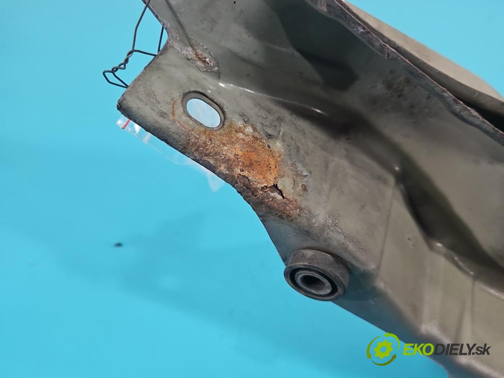 Nissan Note I 2006-2012 1.6 16V 110 hp manual 81 kW 1598 cm3 5- stěna přední  (Přední výztuha)