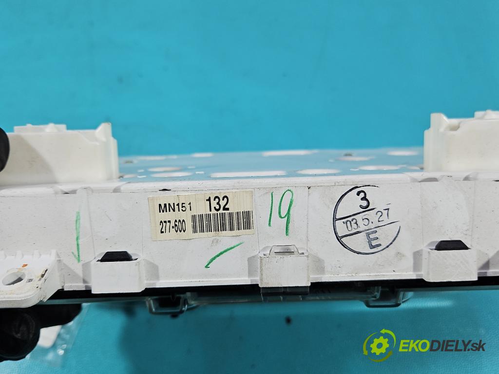 Mitsubishi Outlander I 2003-2006 2.0 16V 136 HP manual 100 kW 1997 cm3 5- prístrojovka/ budíky NM151132 (Prístrojová doska)