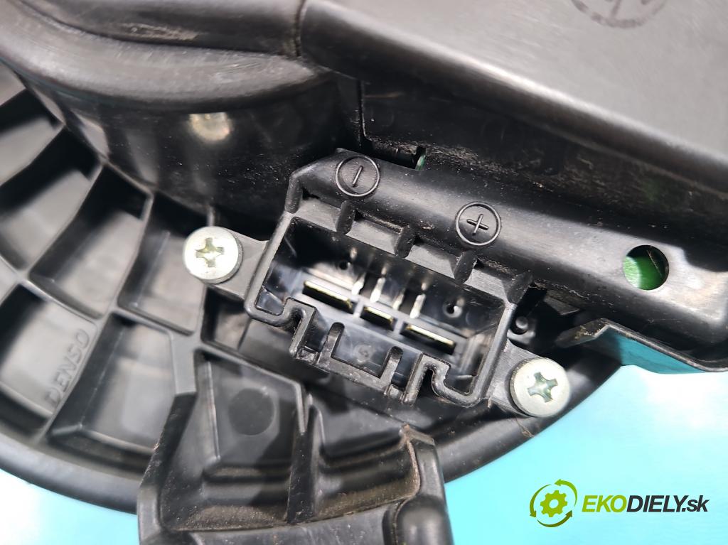 Toyota Rav4 III 2005-2012 2.2 D-CAT 177 hp manual 130 kW 2231 cm3 5- ventilátor vzduchu 272700-8044