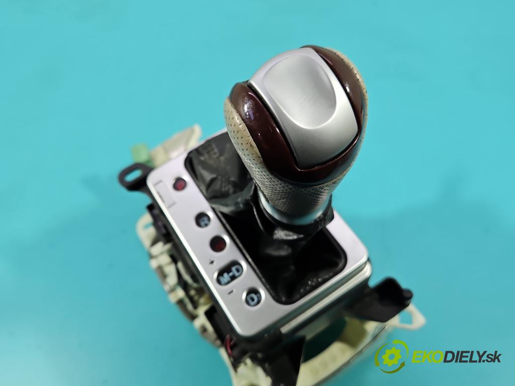 Honda Legend IV 2004-2012 3.5 V6 295HP automatic 217 kW 3471 cm3 4- Páka: Změny: stupeň,rýchlosť SJA-G810 (Rýchlostná páka (kulisa))