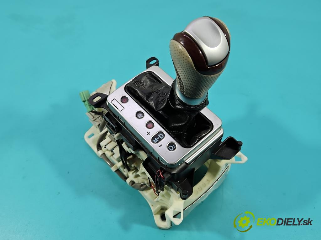 Honda Legend IV 2004-2012 3.5 V6 295HP automatic 217 kW 3471 cm3 4- Páka: Změny: stupeň,rýchlosť SJA-G810 (Rýchlostná páka (kulisa))