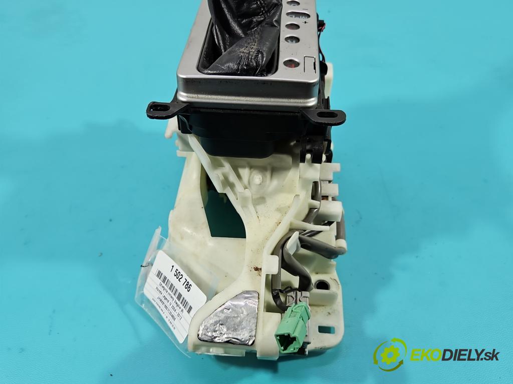 Honda Legend IV 2004-2012 3.5 V6 295HP automatic 217 kW 3471 cm3 4- Páka: Změny: stupeň,rýchlosť SJA-G810 (Rýchlostná páka (kulisa))