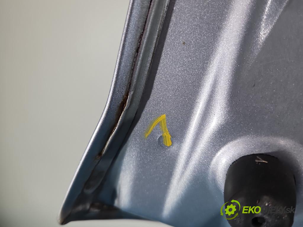 Mitsubishi Outlander I 2003-2006 2.0 16V 136hp manual 100 kW 1997 cm3 5- zadní kufrové dveře  (Zadní kapota (kufr))