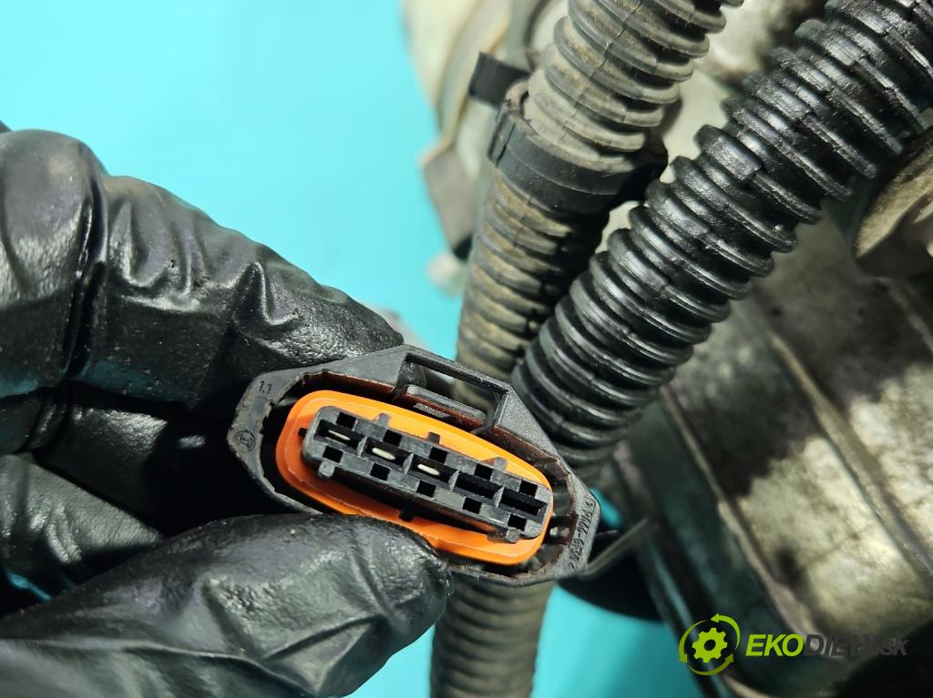 Opel Zafira B 2005-2014 1.9 cdti 150 hp manual 110 kW 1910 cm3 5- čerpadlo posilovač 13192897 (Servočerpadlo)