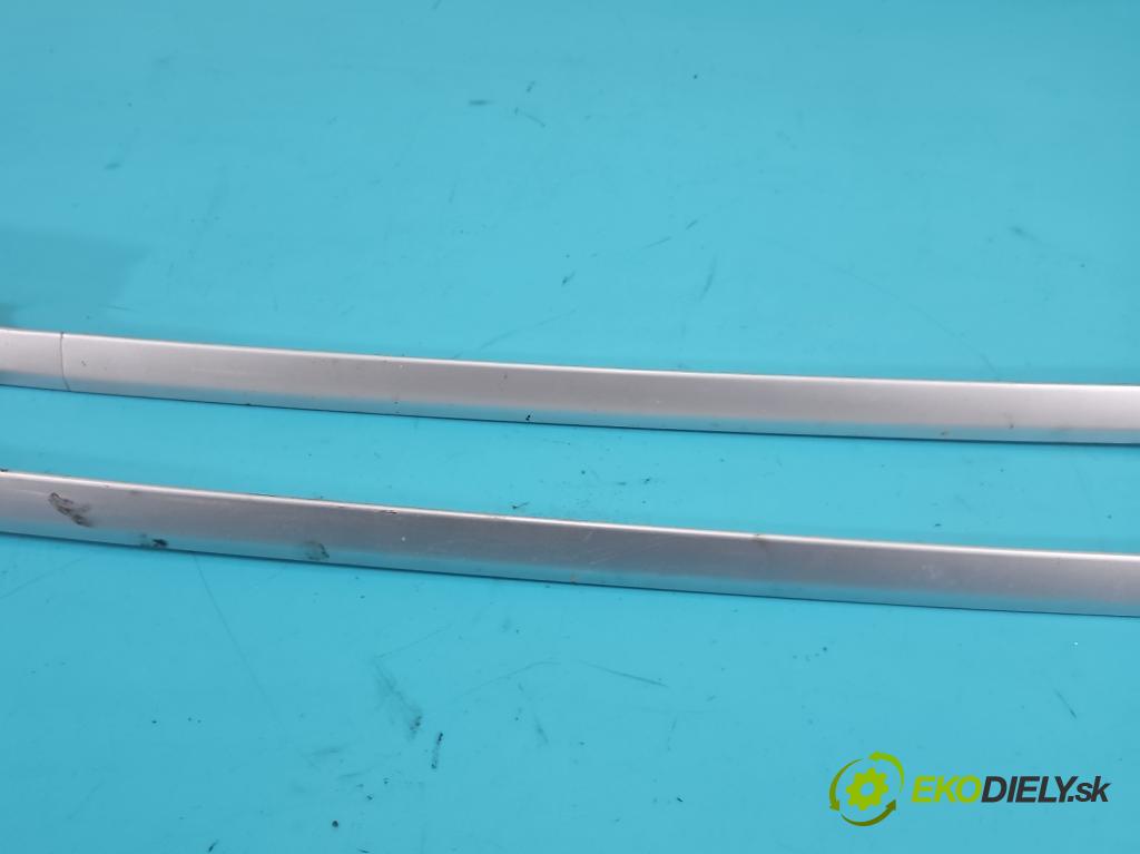 Toyota Rav4 III 2005-2012 škrábance ,: 150cm