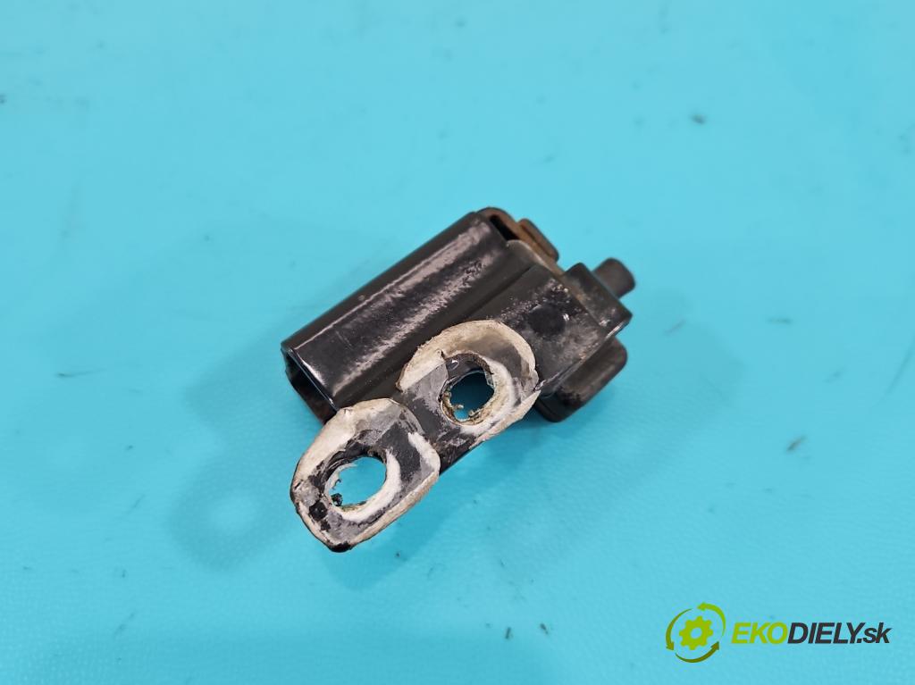 Fiat Doblo II 2010- 1.4 120 HP manual 88 kW 1368 cm3 5- Rolka dvere 51842450