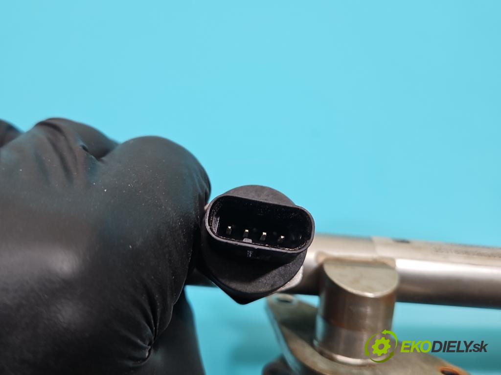 Infiniti Q50 I 2013-2024 2.0 T 211KM automatic 155 kW 1991 cm3 4- vstrek A2560700187 (Vstrekovač paliva)