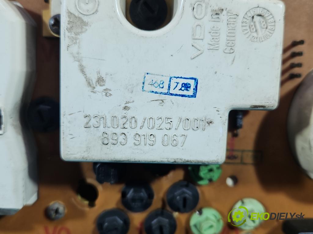 Audi 80 B3 1986-1991 1.8 karburátor: 90 HP manual 66 kW 1781 cm3 4- prístrojovka/ budíky 893919067 (Prístrojová doska)