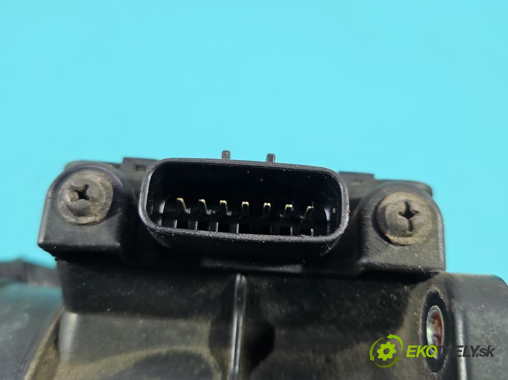 Mitsubishi Carisma 1.8 GDI 125 HP manual 92 kW 1834 cm3 4- průtokoměr: E5T08271 (Váha vzduchu)