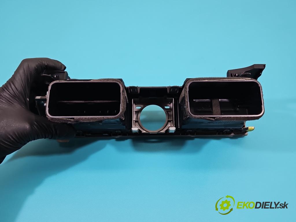 Lexus IS III 2014-2025 2.5 vvti 181KM automatic 133 kW 2494 cm3 4- Mřížka: kúrenia stredová 55670-53140 (Mriežka kúrenia (fukár))