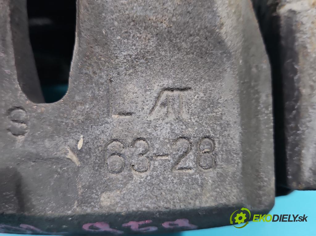 Toyota Rav4 III 2005-2012 2.2 D-CAT 177 hp manual 130 kW 2231 cm3 5- brzdič přední levý  (Klika dveří ostatní)
