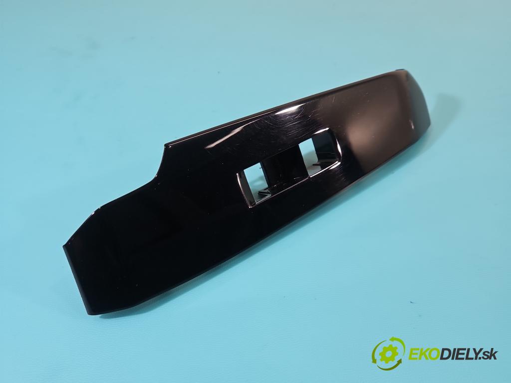 Lexus IS III 2014-2025 2.5 vvti 181KM automatic 133 kW 2494 cm3 4- lišta ozdobná interiéry: 74272-53051