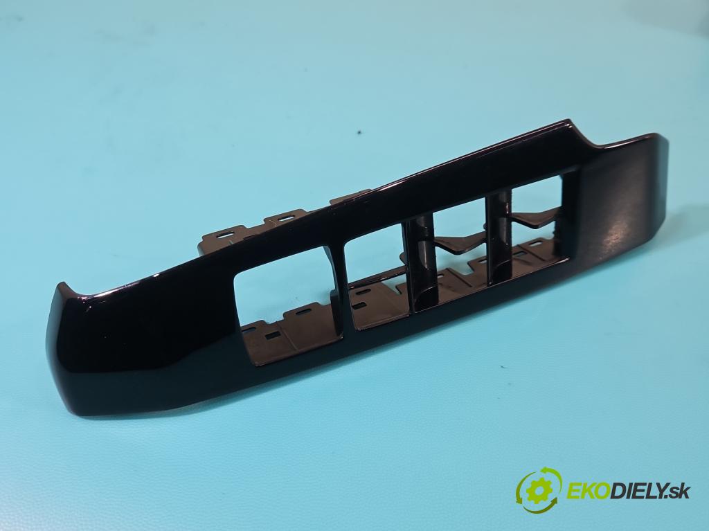 Lexus IS III 2014-2025 2.5 vvti 181KM automatic 133 kW 2494 cm3 4- lišta ozdobná interiéry: 74272-53051