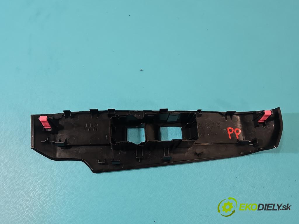 Lexus IS III 2014-2025 2.5 vvti 181KM automatic 133 kW 2494 cm3 4- lišta ozdobná interiéry: 74272-53051