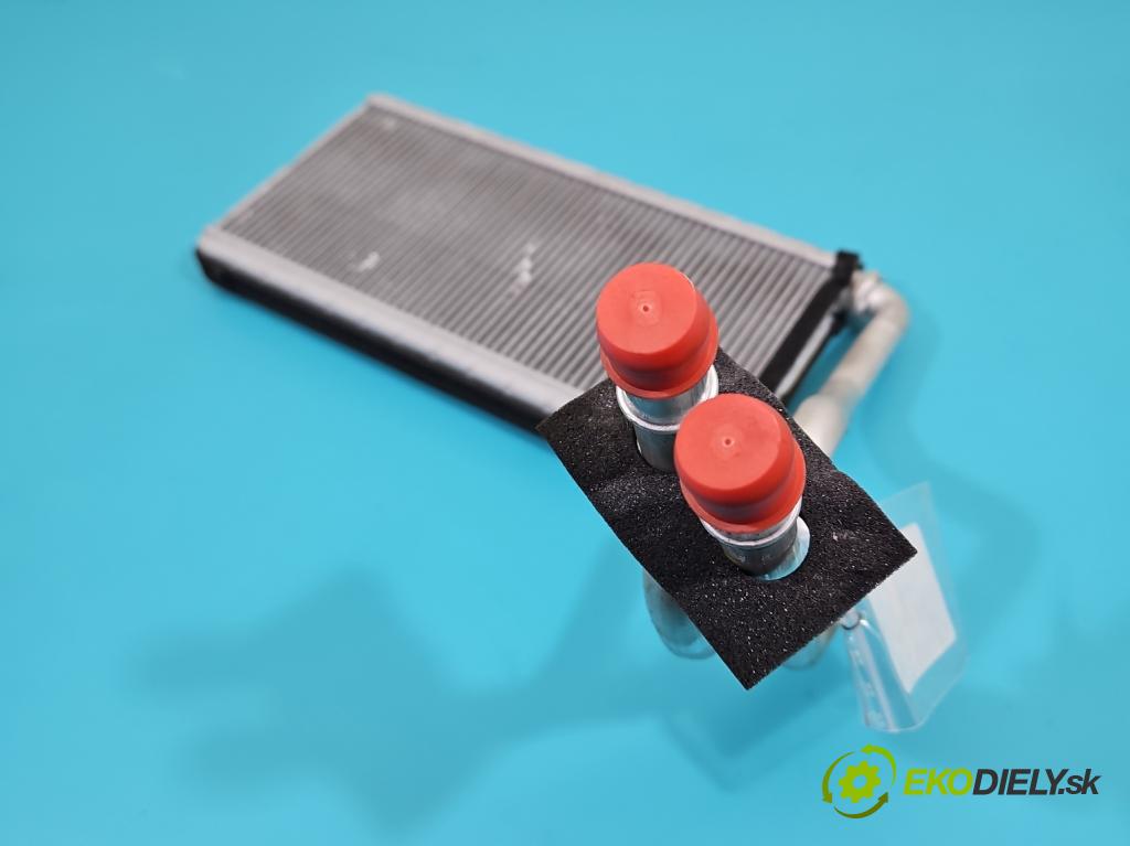 Lexus IS III 2014-2025 2.5 vvti 181KM automatic 133 kW 2494 cm3 4- radiator  (Radiátor kúrenia)