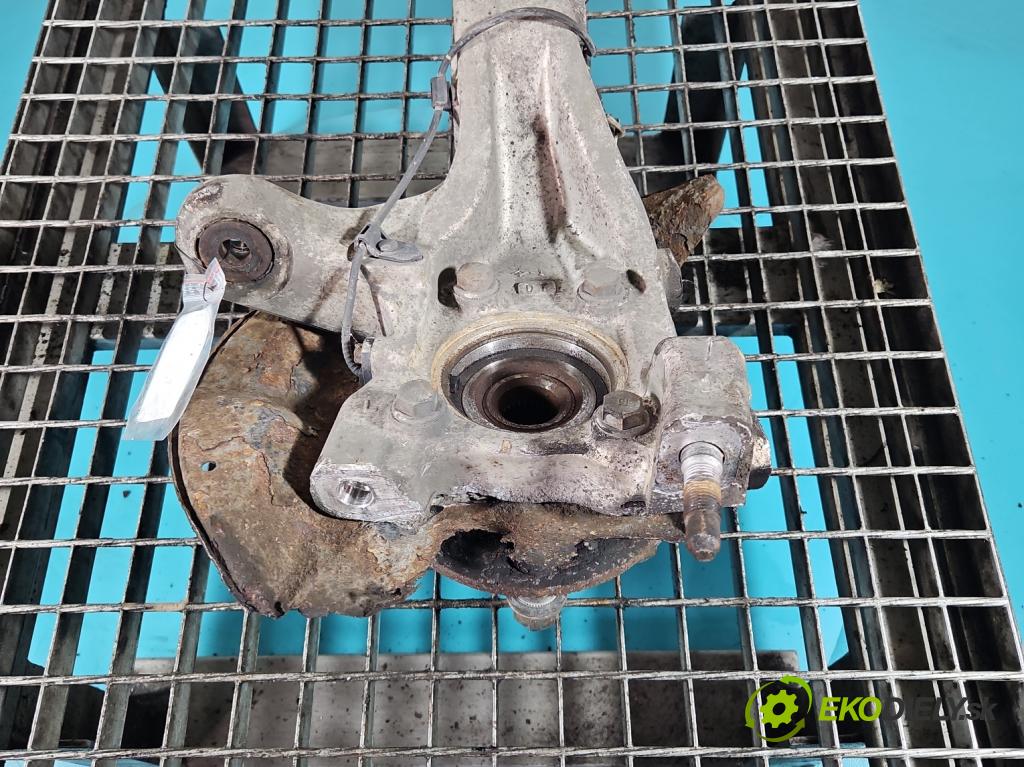 Honda Legend IV 2004-2012 3.5 V6 295KM automatic 217 kW 3471 cm3 4- náboj levé  (Náboj kola)