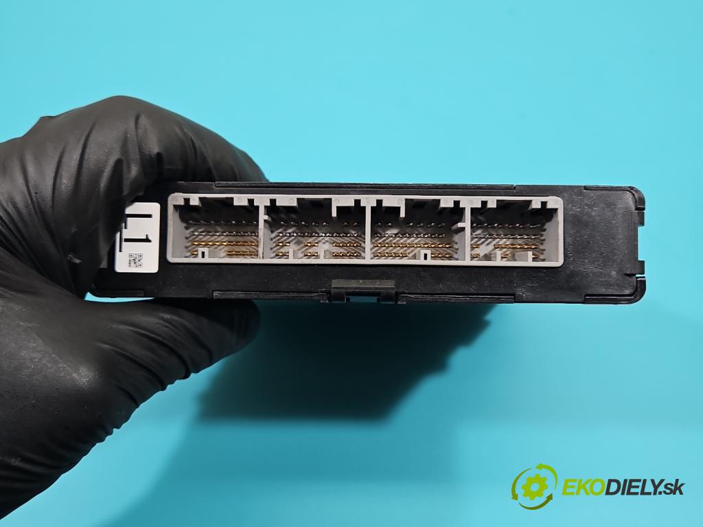 Lexus IS III 2014-2025 2.5 vvti 181KM automatic 133 kW 2494 cm3 4- řídící jednotka motoru 89681-53010