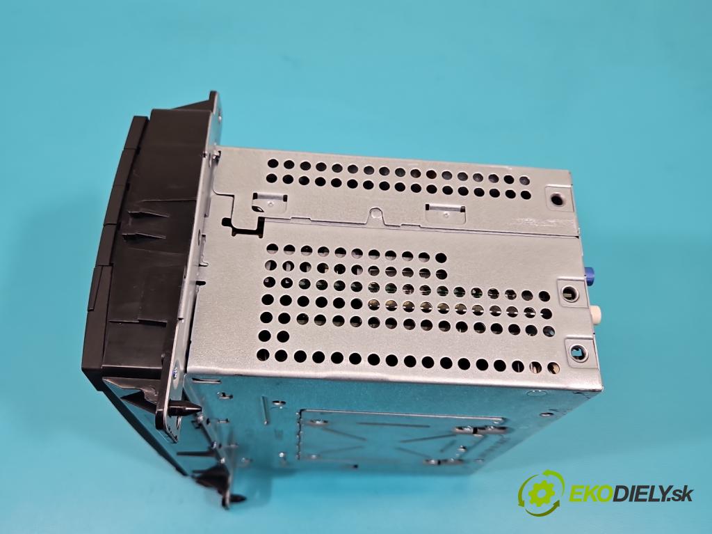 Jeep Grand Cherokee WK2 IV 2010-2021 3.0 CRD 241KM automatic 177 kW 2987 cm3 5- Radio továrna: P68089011AE