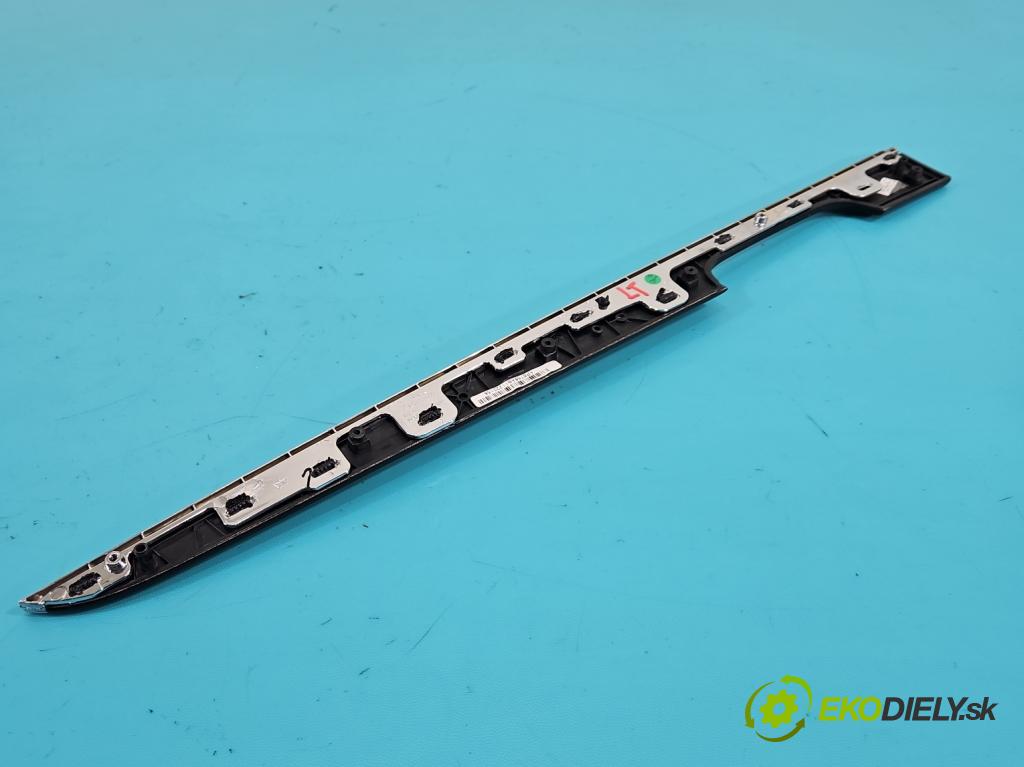 Jeep Grand Cherokee WK2 IV 2010-2021 3.0 CRD 241KM automatic 177 kW 2987 cm3 5- lišta ozdobná interiéry: 07979230