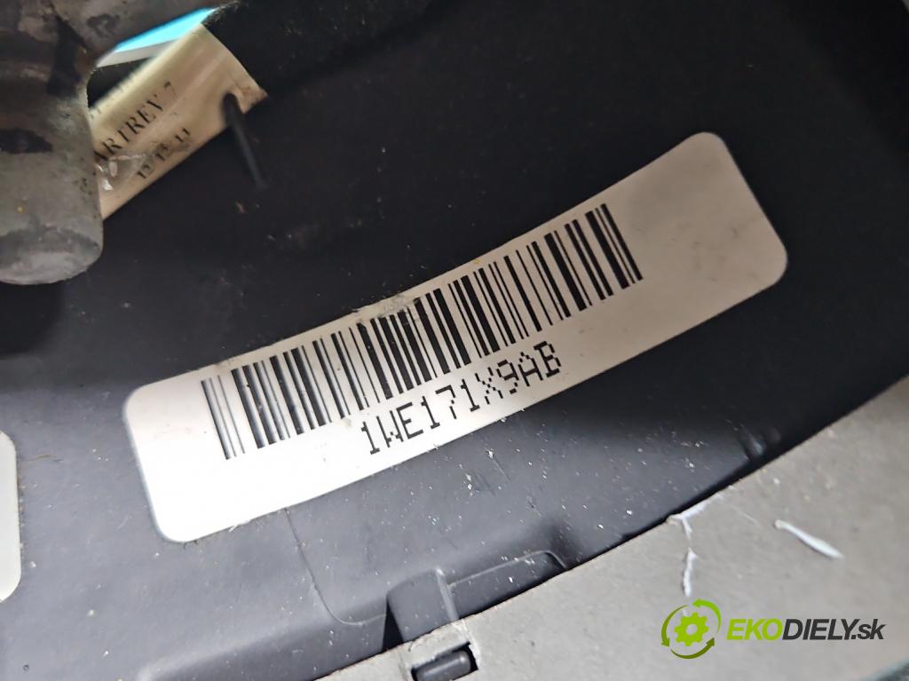 Jeep Grand Cherokee WK2 IV 2010-2021 3.0 CRD 241KM automatic 177 kW 2987 cm3 5- volant 1WE171X9AB (Volant)