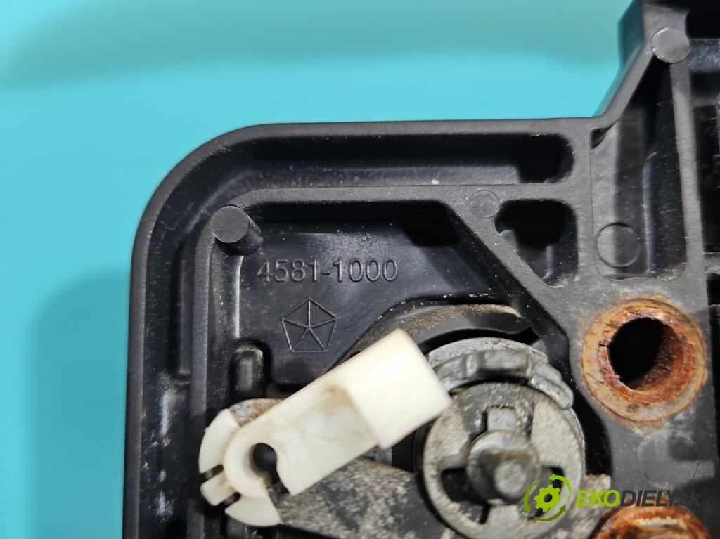 Jeep Grand Cherokee WK2 IV 2010-2021 3.0 CRD 241KM automatic 177 kW 2987 cm3 5- klika přední levé 4581-1000 (Vnější přední levá klika dveří)