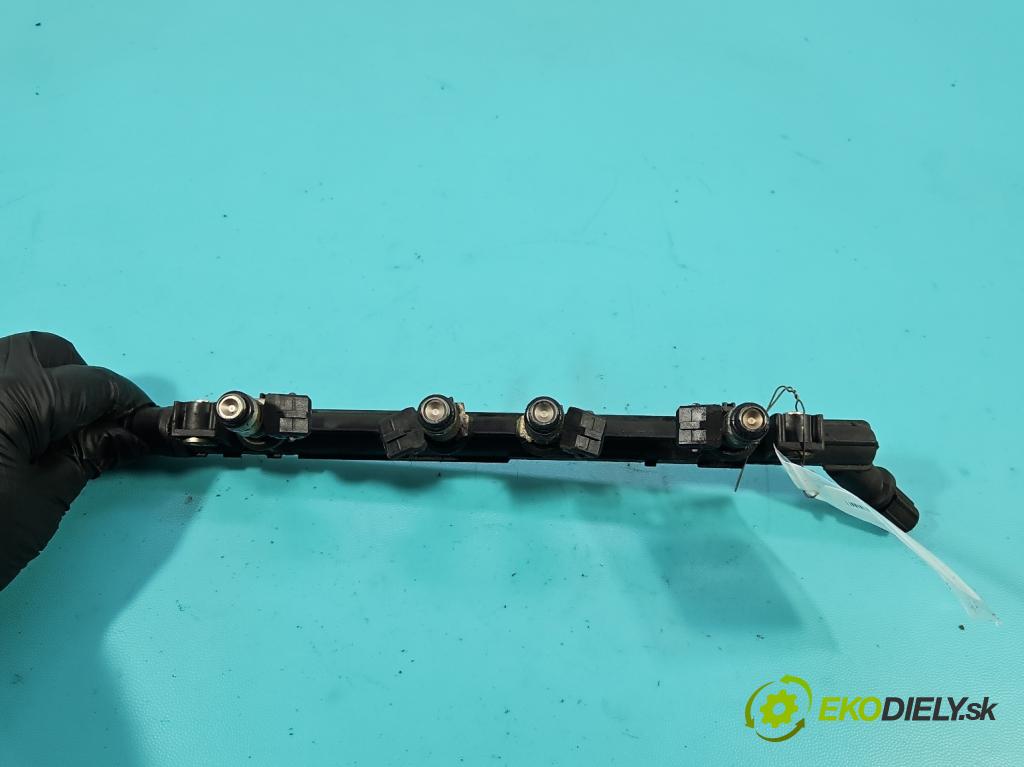 Fiat Punto Grande 1.2 8V 65 HP manual 48 kW 1242 cm3 5- vstrek IWP160 (Vstrekovač paliva)