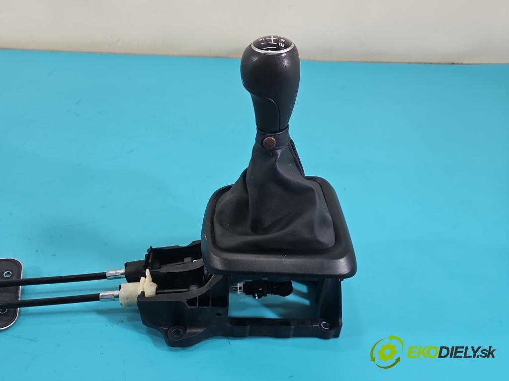 Fiat Tipo II 2015- 1.0 T (46349385) 100 HP manual 73,3 kW 999 cm3 5- Páka: Změny: stupeň,rýchlosť 50296369 (Rýchlostná páka (kulisa))