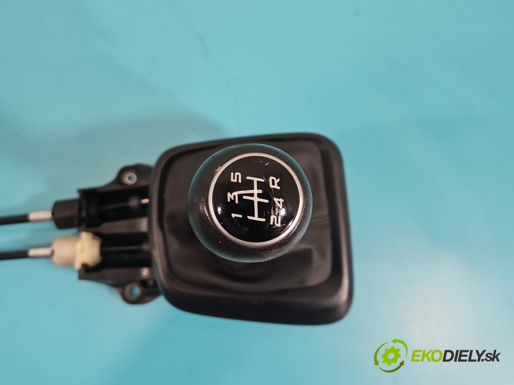 Fiat Tipo II 2015- 1.0 T (46349385) 100 HP manual 73,3 kW 999 cm3 5- Páka: Změny: stupeň,rýchlosť 50296369 (Rýchlostná páka (kulisa))